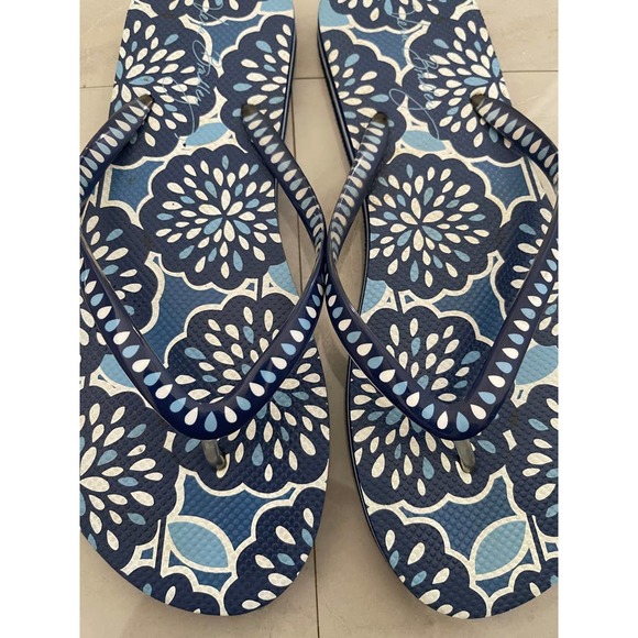 Vera Bradley Flip Flops 9-10 - Picture 4 of 5